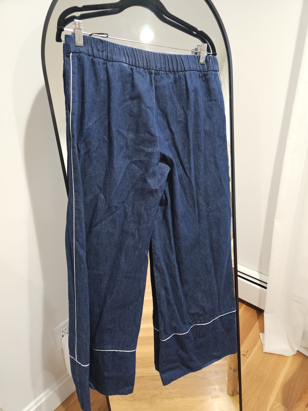 Zara Dark Blue Wide-Leg Jeans with White Trim